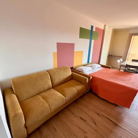 Color House *